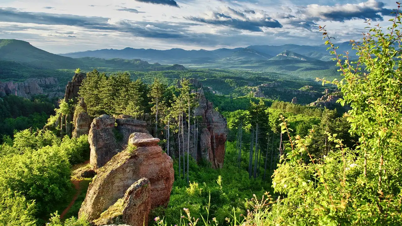 Bulgarian Definite Articles (The Logic Behind 'The')